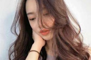 卷发太蓬松怎么办（卷发太蓬松怎么办女生）