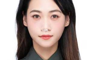 证件照发型怎么梳好看（证件照发型怎么梳好看程十安）