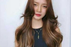 头发染一缕什么色好看（头发只染一点怎么染）
