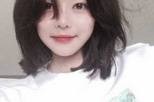 方脸颧骨高适合什么发型图（国字脸女生且颧骨很高请问适合什么样的发型）
