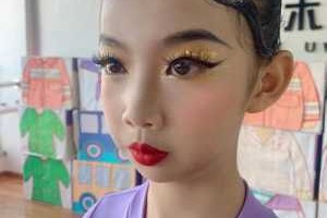 怎样画儿童舞台妆,孩子的舞台妆怎么画好看