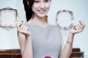 斜刘海怎么扎马尾好看（扎高马尾前面头发怎么剪才好看）