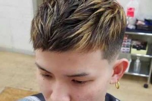 30岁男人人染什么色好看,30岁留什么发型好看