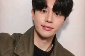男生头发帘怎么弄好看（男生头发帘怎么弄好看图片）