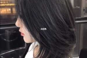 黑色肤色适合什么发色（黑色肤色适合什么发色好看）