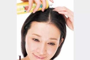 精油头发怎么使用方法（精油头发怎么使用方法视频）