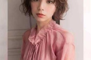 小脸烫什么头发好看（头发少摩根烫是什么效果）