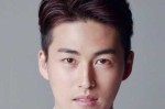 男生额头太高怎么办（男生额头头发往上翘怎么办）
