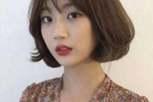 脸大做什么发型（脸大做什么发型好看图片）