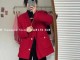 红色衣服配什么包（红色外套要配什么颜色的包包才好看）