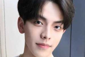 男生中分怎么夹,男中分怎么定型