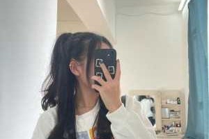 绑什么头发好看（穿卫衣扎什么头发最好看）