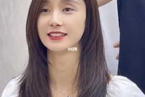 中间头发长怎么打理,中长发在家怎么打理好看