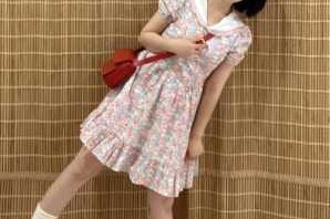 短发穿什么裙子有气质（短发女生穿什么衣服好看）