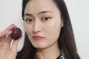 为什么脸越来越方（下巴很尖，俩边方是什么脸型）