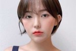 下巴宽的女生适合什么发型（下巴短宽适合什么发型）