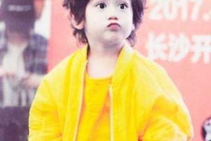 宝宝自然卷留什么发型,小孩自来卷弄什么发型好看