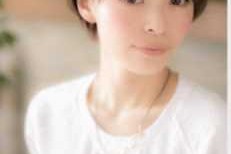 后脑平适合什么发型女（后脑勺平适合什么发型）