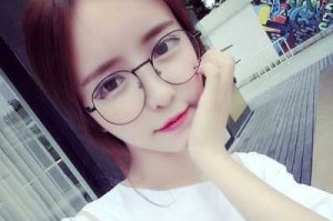 瓜子脸带什么眼镜