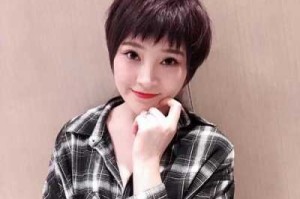 胖圆脸剪什么短发好看（胖脸型的中年妇女适合什么样的短发）