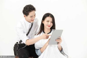 美发怎么与人沟通技巧（剪发时如何正确沟通）