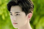男生什么头型适合中分（男生怎么吹头发微中分）