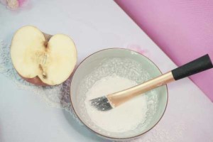 珍珠牛奶面膜怎么做（牛奶加珍珠粉怎么做面膜）
