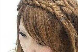 正方形脸怎么编发好看,方形脸适合扎什么发型女