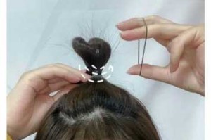 揪揪头发怎么扎的（揪揪头发怎么扎的图片）