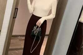 一步裙搭配什么上衣（一步裙搭配什么上衣好看）