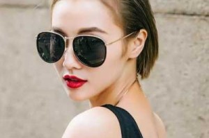 长脸戴什么眼镜（长脸的人戴什么样的眼镜好看）