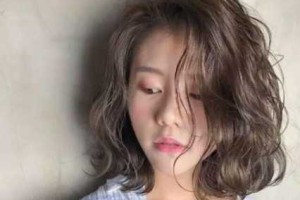 头发怎么卷（头发怎么卷好看又简单）