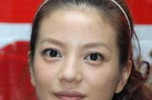 六芒星标志是什么品牌,赵薇头发是什么颜色的