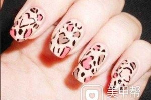 美甲豹纹怎么画（美甲豹纹怎么画视频教程）