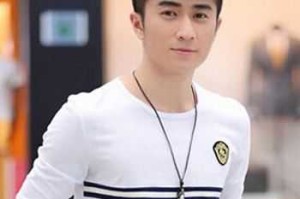男生自来卷怎么打理（男生自来卷头发怎么打理）
