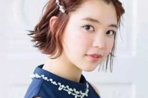 女生有美人尖适合什么发型（美人尖适合什么发型）