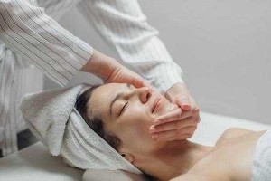 自己怎么做水疗,水疗怎么做的 脸部