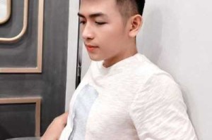 剪什么发型显年轻（剪什么发型显年轻男生）