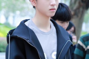学生头发怎么剪最好看,学生什么发型好看男孩