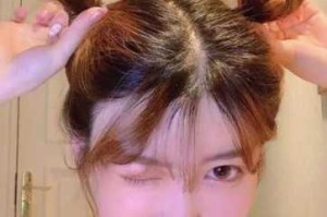 简单爱心头发型怎么编（头顶的小心心辫子怎么扎）