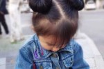 两个丸子头儿童怎么扎（两个丸子头儿童怎么扎好看）