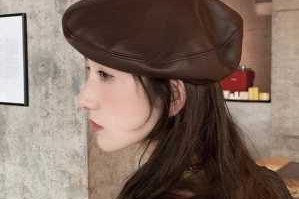 菱形脸适合带什么帽子（菱形脸适合带什么帽子女）