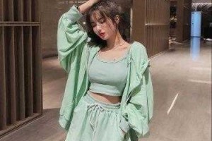 夏天女孩穿什么衣服（夏季女性体检穿什么方便）