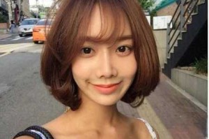 天生自然卷剪什么短发（天生自然卷剪什么短发女生）