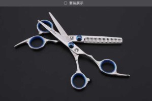 打薄剪刀怎么用视频（打薄剪刀怎么用视频教程）
