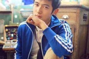 怎么长鬓角（鬓角太长自己怎么剪）