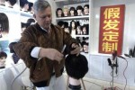 假发怎么修剪（自己买的假发可以去理发店修剪吗）