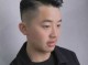男生自来卷头发剪什么发型（男生自来卷用什么护发素能变直）