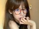 大脸眼睛戴什么眼镜,