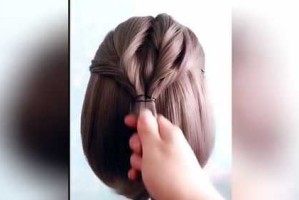 妹妹头怎么编简单好看（妹妹头怎么编好看视频）